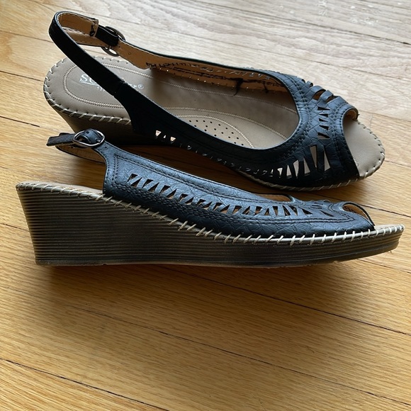 BN Soflex Italy Shoes. Size 9 - Picture 2 of 3